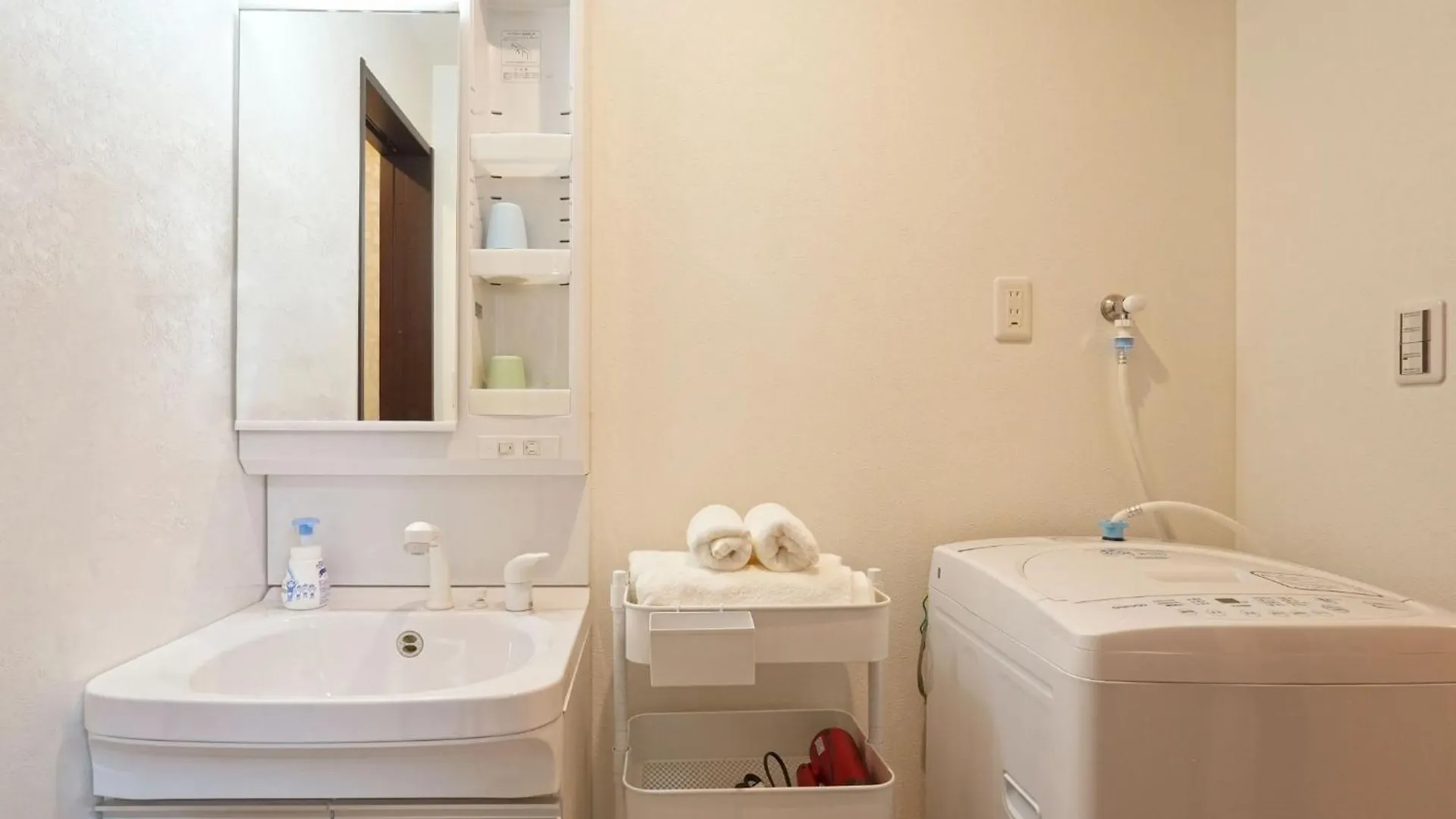 Ｍiyoshi House - Vacation Stay 15765 Osaka 0*,  Japonia